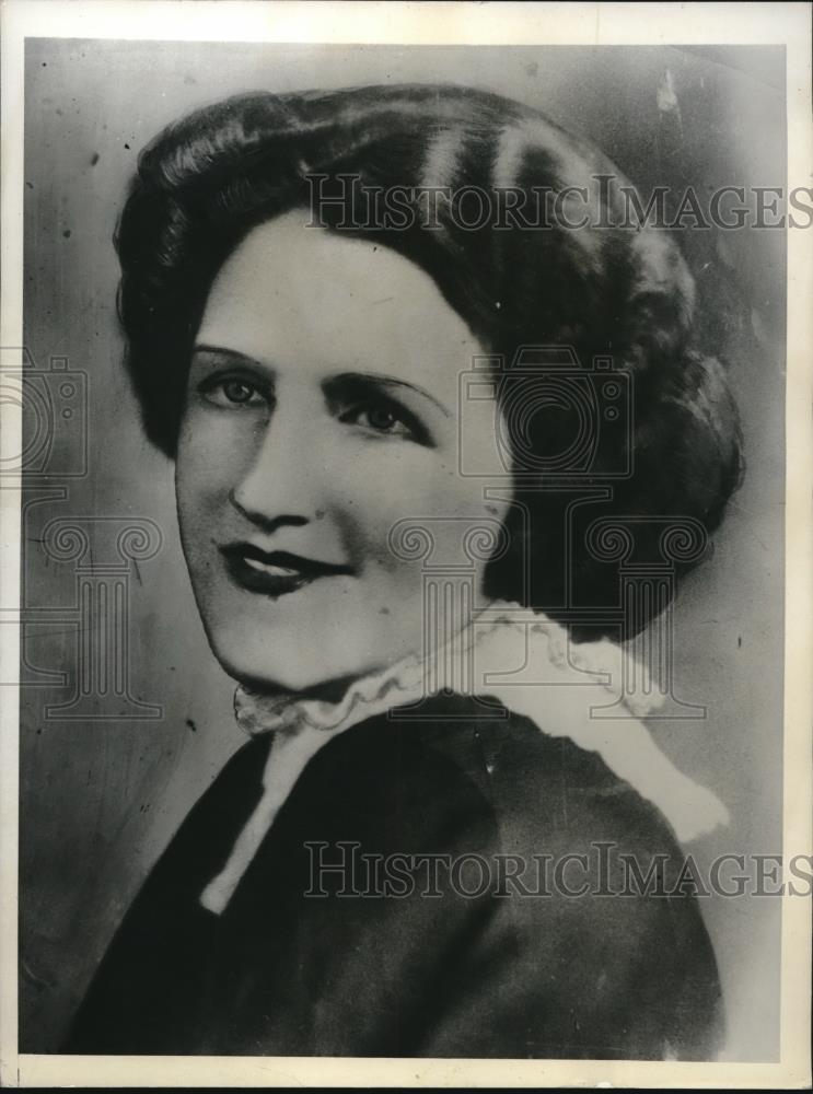 1935 Press Photo Mrs Eva Small, sued for divorce of 7th husband - neb97536 - Historic Images