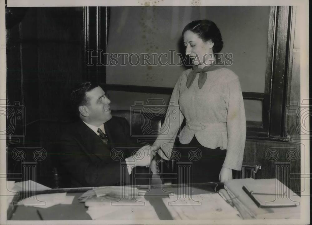 1936 Press Photo Lawyer Matthew Abruzzo and Secretary Sadie DeLorenzo - Historic Images