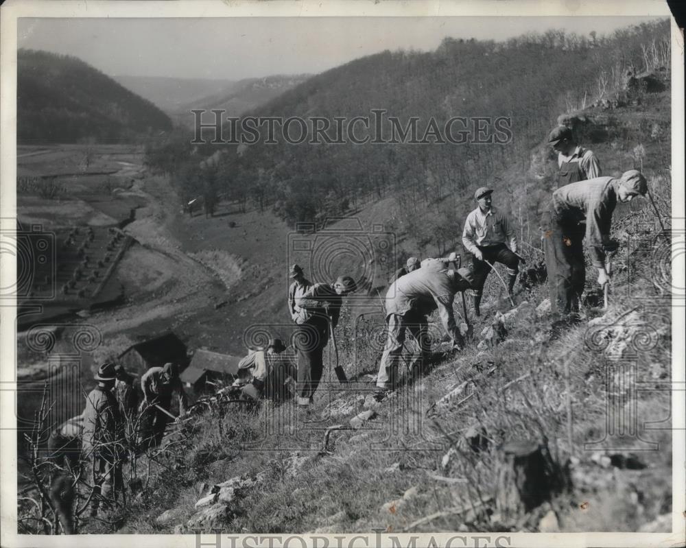 Press Photo Public Works Administration Erosion Of Local Farmland In Wisconsin - Historic Images