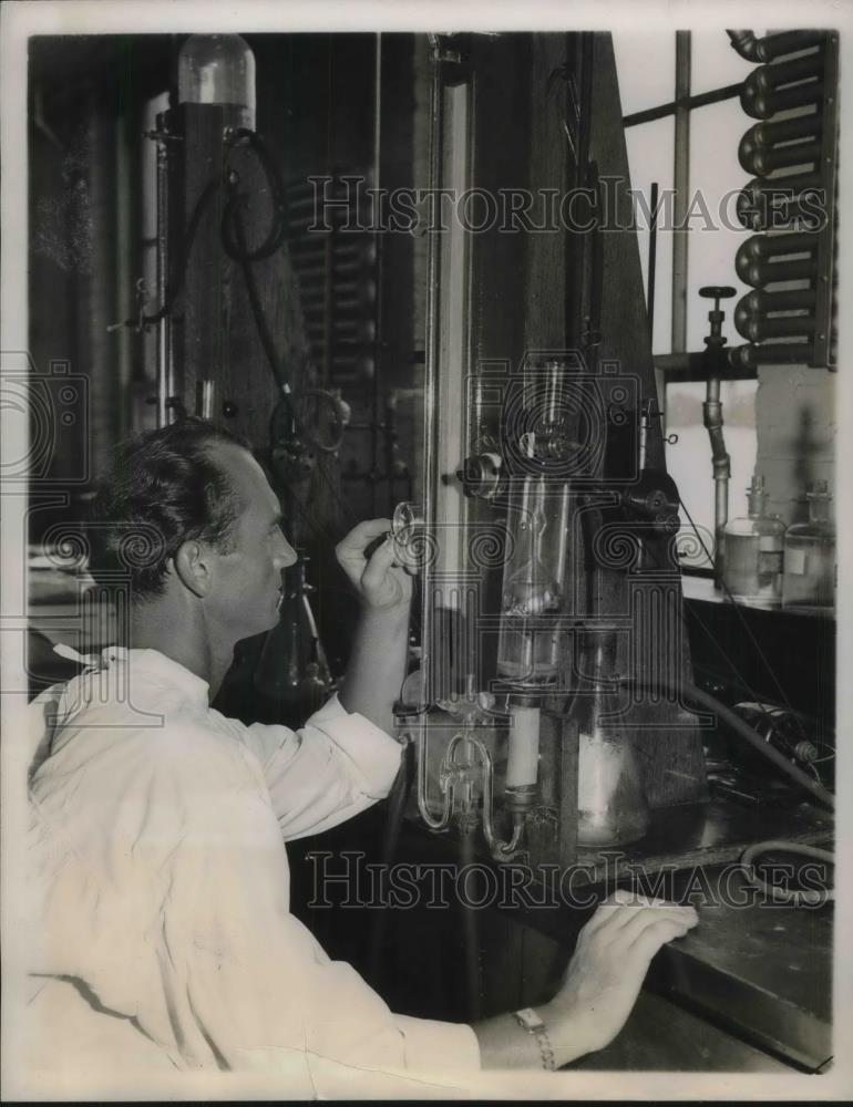 1938 Press Photo RA Behnke Washington D.C. Navy Scientist - Historic Images