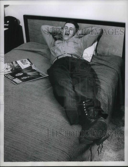 1957 Press Photo Marine Pvt. Dwayne Gord, movie extra in "The D.I." in Hollywood - Historic Images