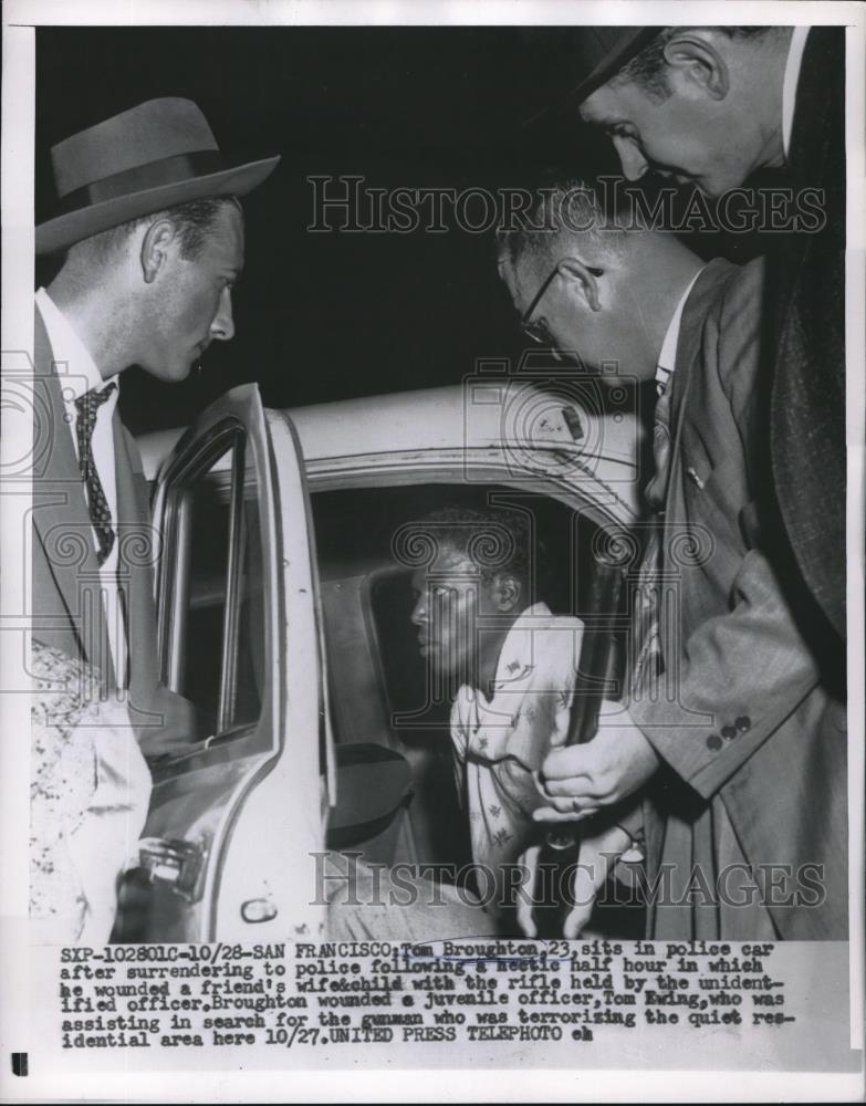 1956 Press Photo Tom Broughton shown after his arrest in San Francisco - Historic Images