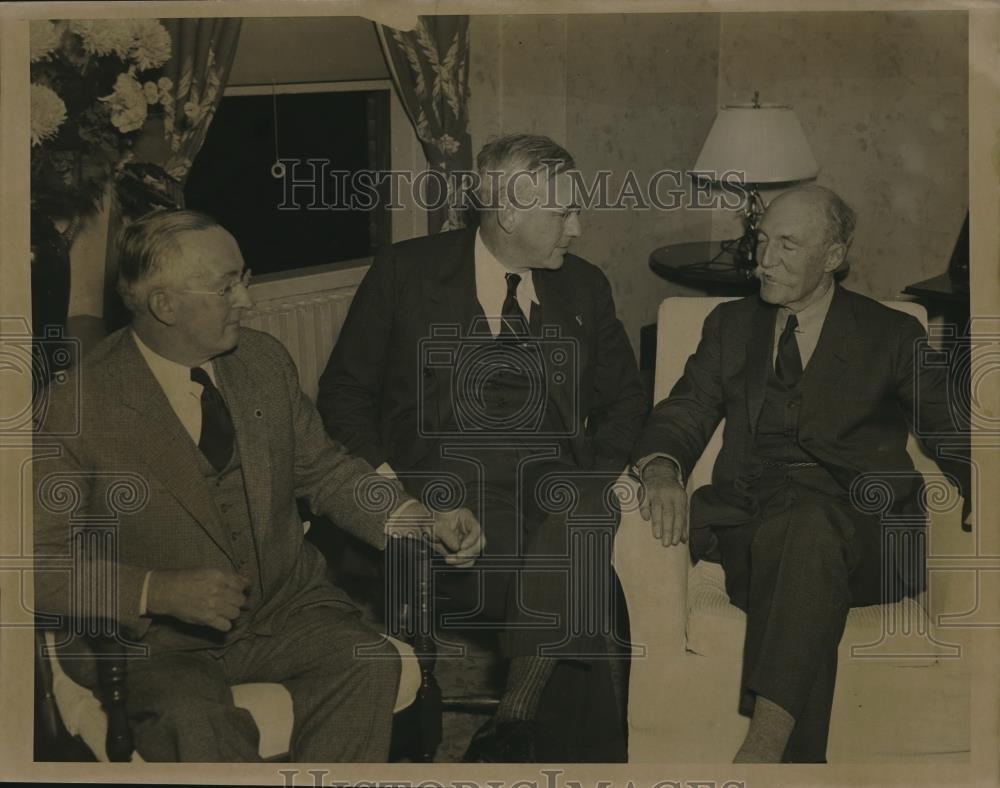 1936 Press Photo CC. McSonern Alf London and Sifford Pinchot in Meeting - Historic Images