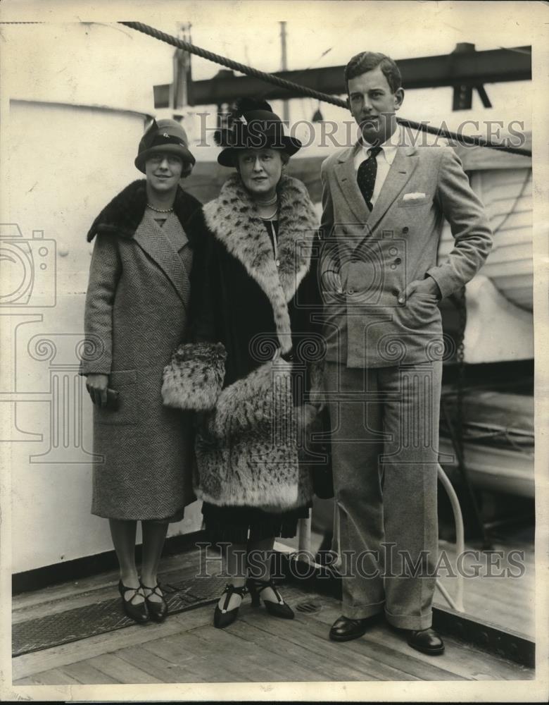 1925 Press Photo Louise Vun Alen, Mrs JL Vun Alen &amp; William Vun Alen - Historic Images