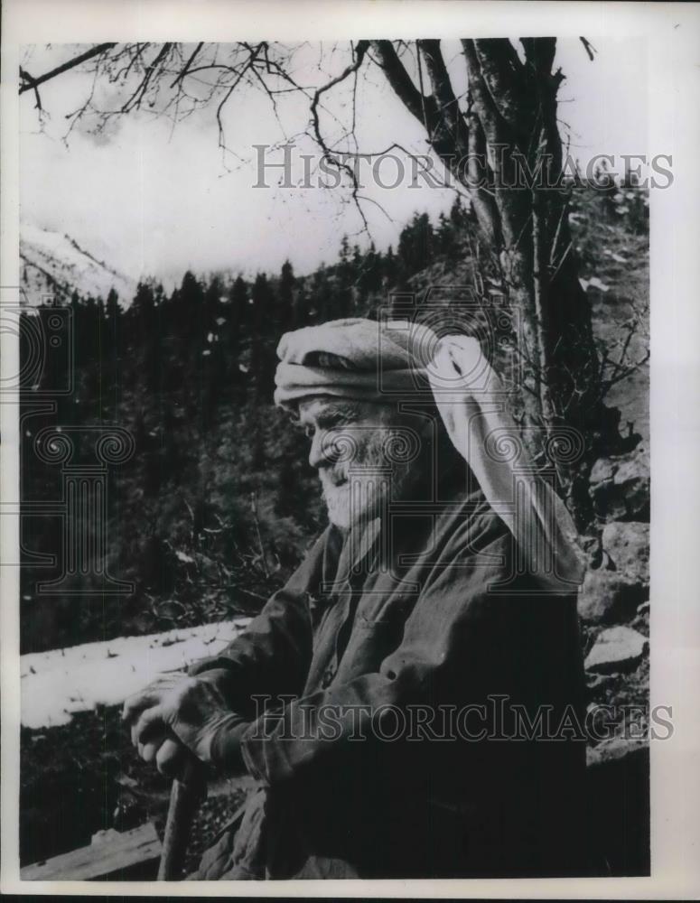 1958 Press Photo Redzheb Kamadadze Russian Man - Historic Images