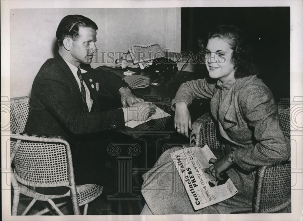 1937 Press Photo Editor Jean Wilson, Assoc. Editor Carl Hersey, Centinela Valley - Historic Images