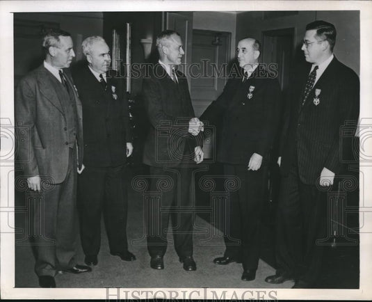 1945 Press Photo Howard Peterson Julius Amberg Michael James Madigan - nec05417 - Historic Images