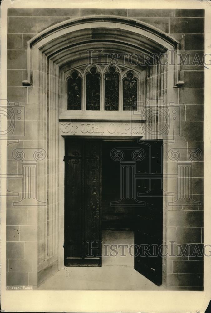 1924 Press Photo Entrance To Woodrow Wilson Crypt At National Cathedral - Historic Images