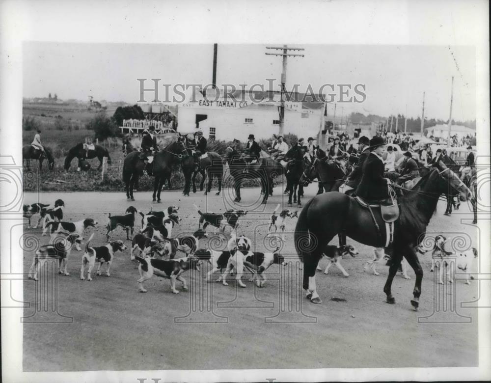 1941 Press Photo New England Hunt - Historic Images