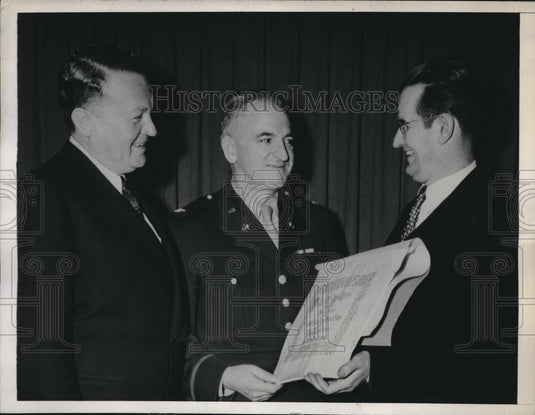 1944 Press Photo New York Film Critics Annual Dinner 1943 movie awards presented - Historic Images