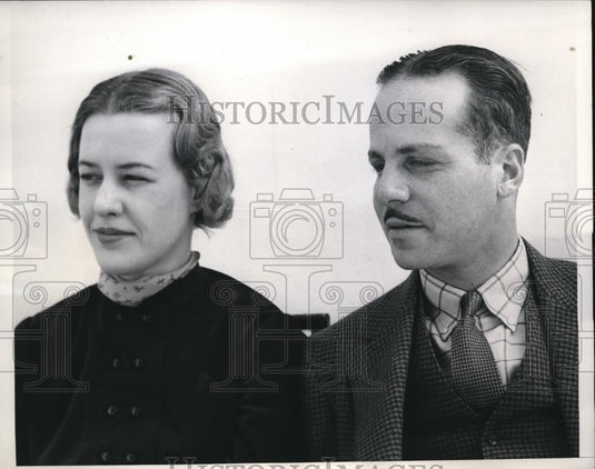 1936 Press Photo Mr. & Mrs. Robert Goggenheim After Their Arrival In Hollywood - Historic Images
