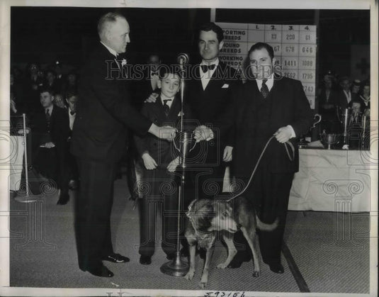 1941 Press Photo Gerald Livingstone President Of Westminster Kennel Club - Historic Images