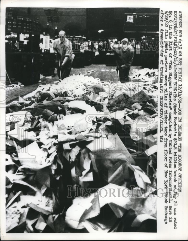 1962 Press Photo Stock Markets $20.8 Billion Break Ten Biggest Stories - Historic Images