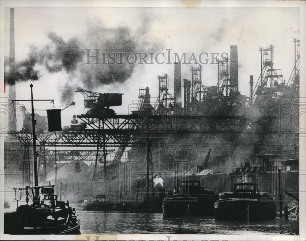 Press Photo Ore Wharf, Yards &amp; Furnaces at Germany Steel Plant - nec08497 - Historic Images