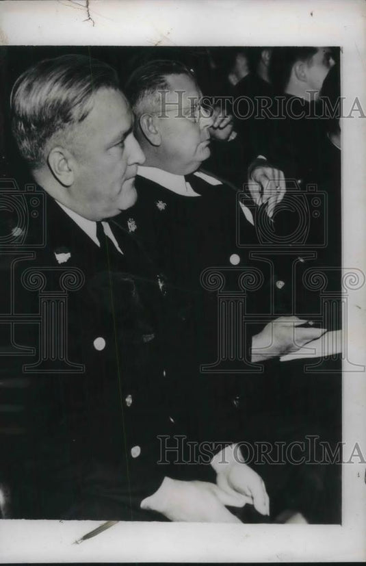 1938 Press Photo Phila.Pa Police Capt Rbt Callahan Jr & Ins James E Clegg - Historic Images