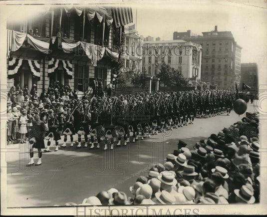 1930 Press Photo Black Watch marching at Massachusetts Bay Colony celebration - Historic Images