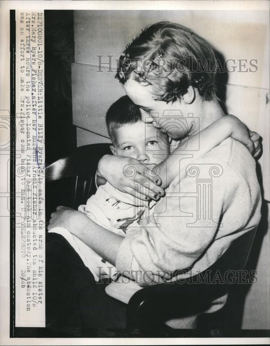1956 Press Photo Denver Billy Byers & sister Mrs Mary Fisher after his kidnap - Historic Images