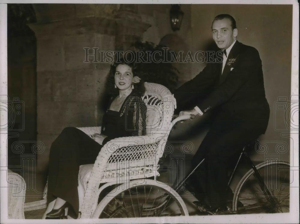 1937 Press Photo Socialite Gloria Baker &amp; Frank Redikerein in Palm Beach, Fla. - Historic Images