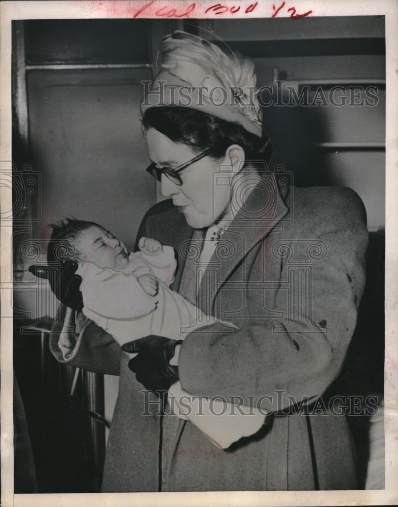 1947 Press Photo MME Germaine Poinsot-Chapuis, French Minister of Public Health - Historic Images