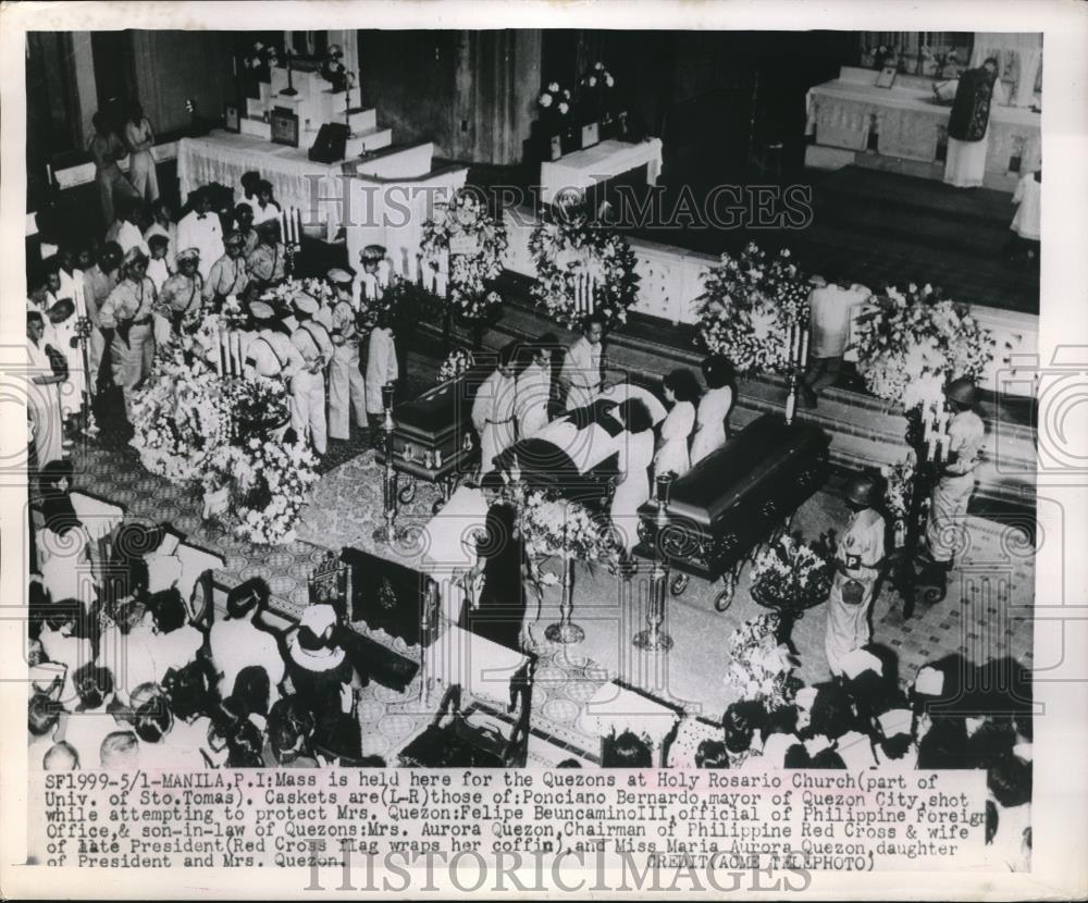 1949 Press Photo Mass for multiple murder victims,Quezons, in Manila - Historic Images