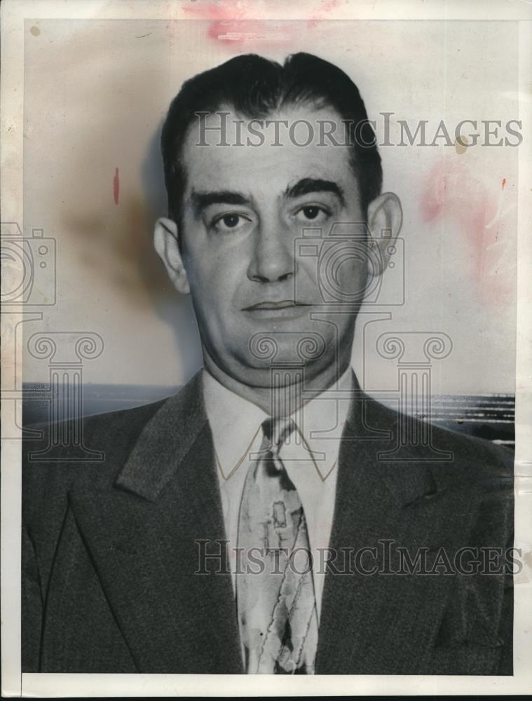 1952 Press Photo Capt. Manual Gonzalez After Arrest By FBI - Historic Images