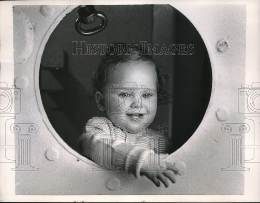 1956 Press Photo One year old John Taylor of Oxford England - Historic Images