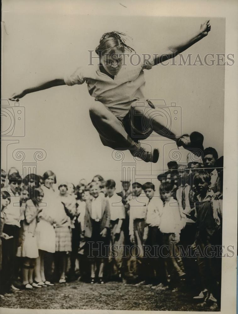 1928 Press Photo Claire Smith Harrison NJ High Jumper - Historic Images