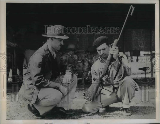 1939 Press Photo US Marksmen Dr Russell Garniner & JO Miller Prepare - Historic Images