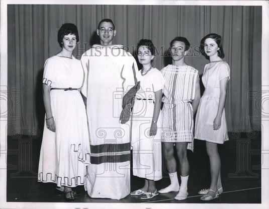 1960 Press Photo Joan Mihalcik,Mike Green,Janet Markovic,Terry Bernar - Historic Images