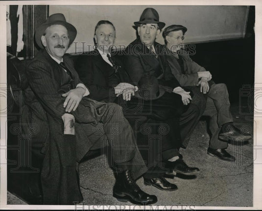 1940 Press Photo Albany New York Joseph Doran Charles Grattan Train Wreck - Historic Images