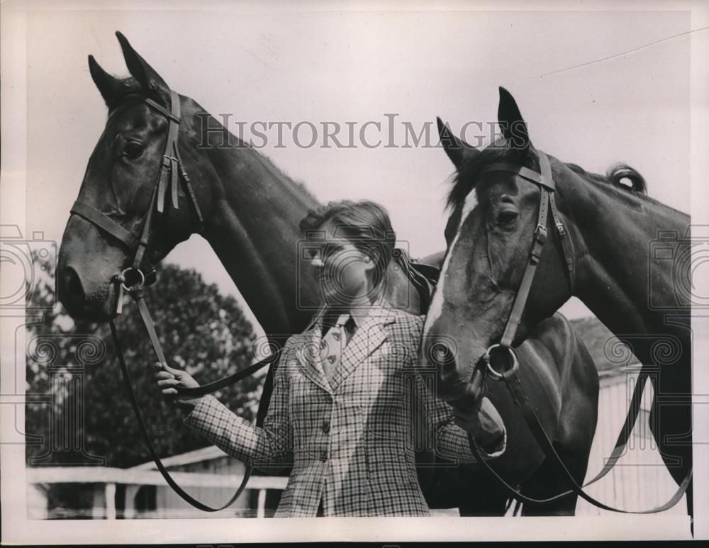 1936 Press Photo Louise Lloyd with Thoroughbreds Plans to Ride Across Country - Historic Images