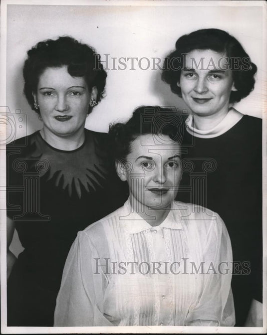 1954 Press Photo Valentine Supper Card Party of St Thomas Aquinas Ladies' Guild - Historic Images