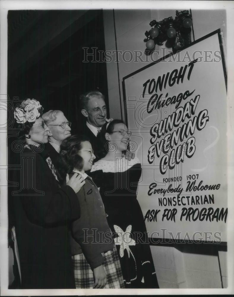 1949 Press Photo Chicago Sunday Evening Club Members Manson Family - nec23543 - Historic Images