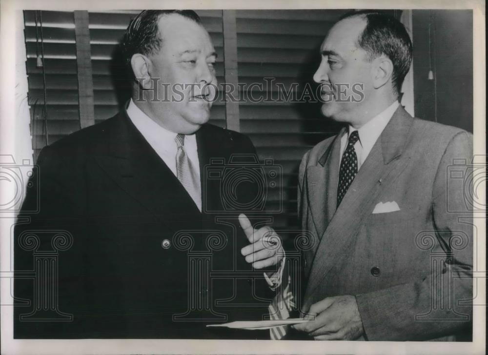 1951 Press Photo Deputy Chief Of US Mission To UN Gives Korean Proposal - Historic Images