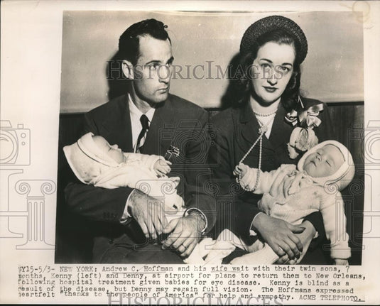 1949 Press Photo Mr & Mrs Andrew Hoffman T Wins Kenny & Danny Wait - nec25367 - Historic Images