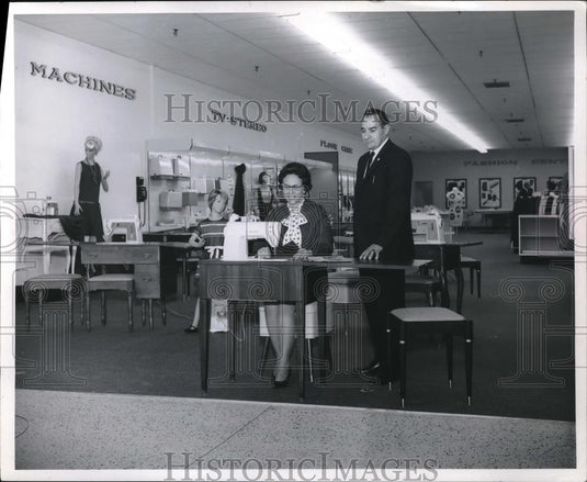 1966 Press Photo Mrs. Velma Parowbek and Anthony Elerson of Singer Store - Historic Images