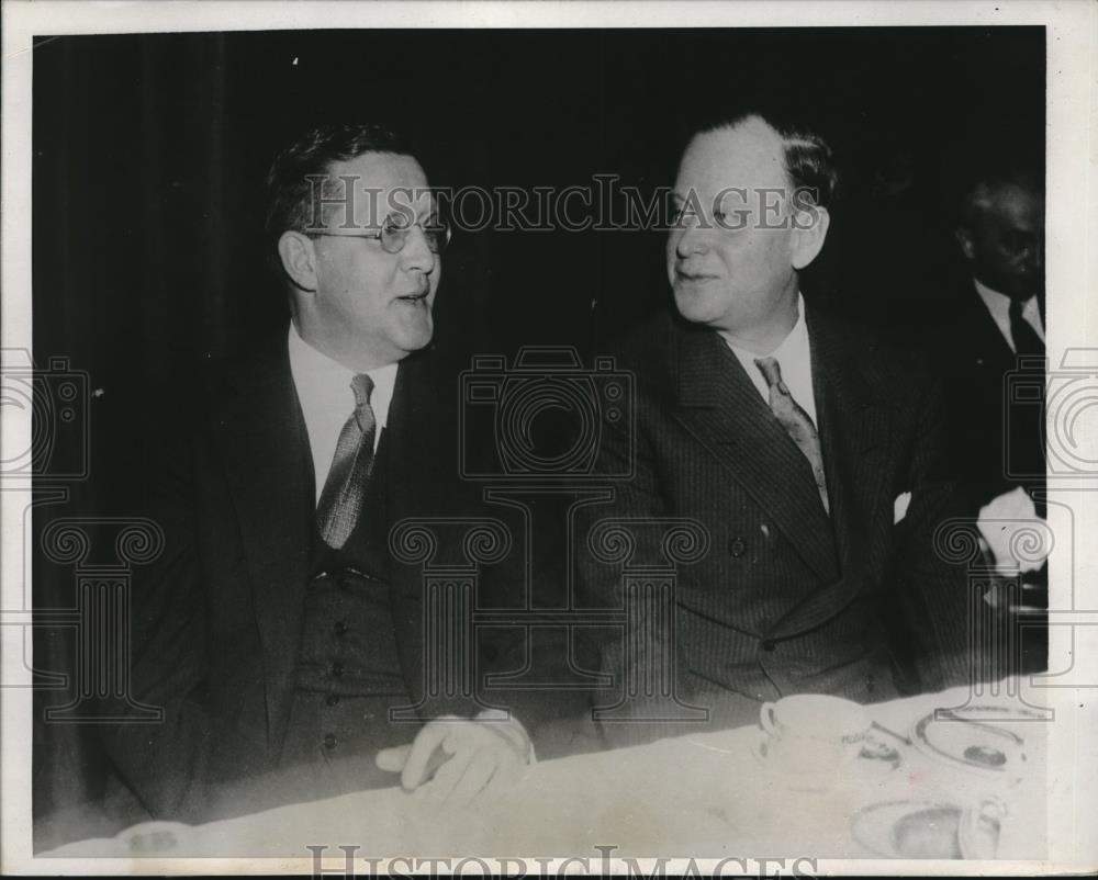 1933 Press Photo Warden Lewis of sing sing is honored by Penn Athletic club - Historic Images