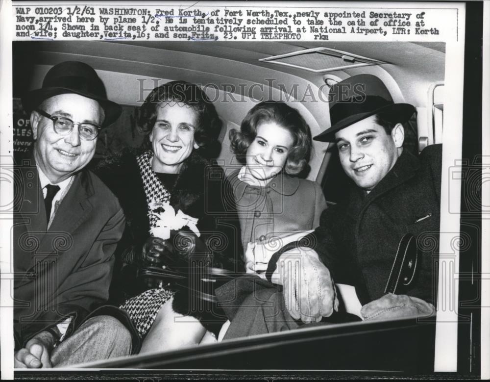 1961 Press Photo Fred Korth, Newly Appointed Secretary of Navy and wife, Verita - Historic Images