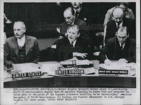 1952 Press Photo UN delegates jump Russia about Korea - Historic Images