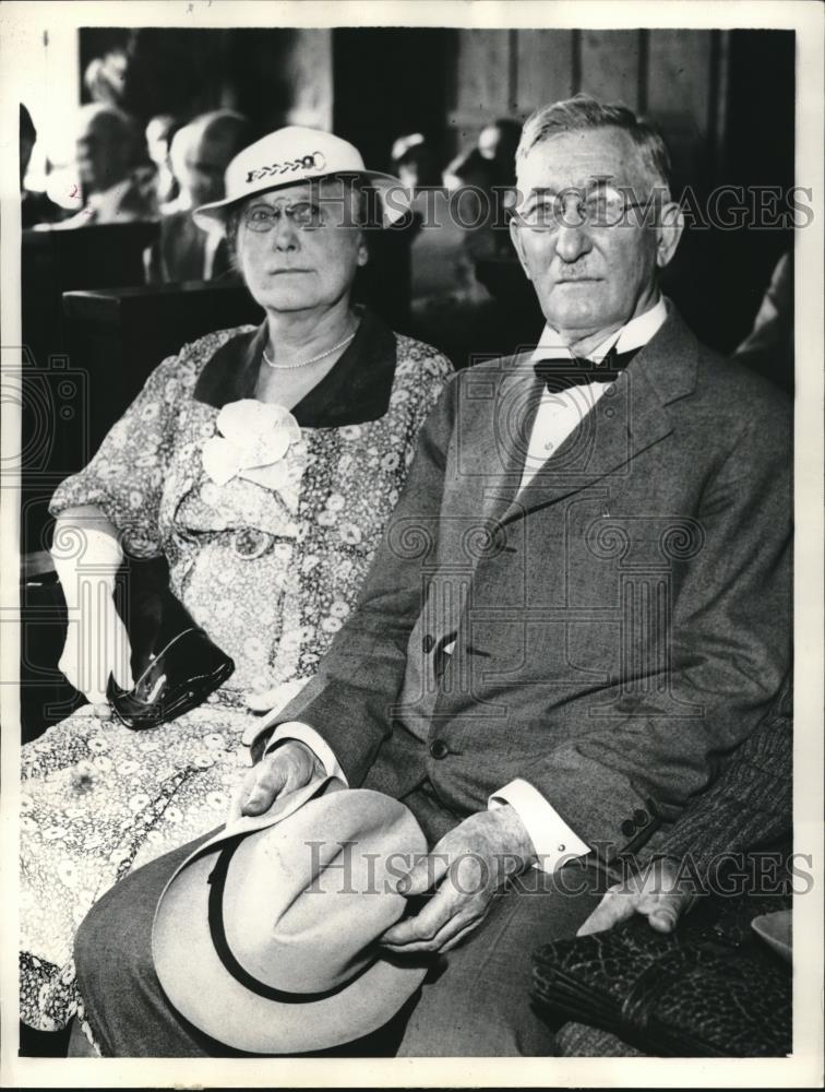 1934 Press Photo Chicago Illinois JW Malmin With Wife Trial - Historic Images