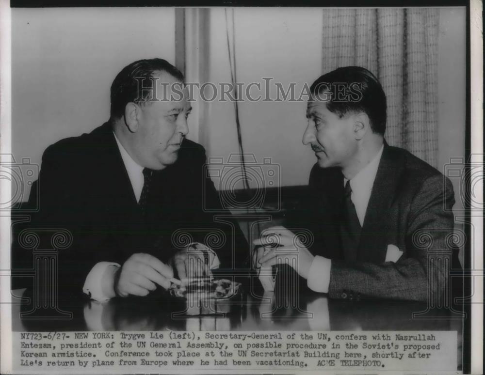 1951 Press Photo Trygve Lie and Nasrullah Entezam talk about possible procedure - Historic Images