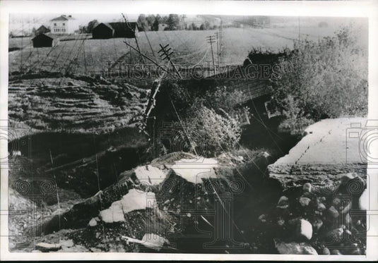 1956 Press Photo View of Earth Collapse in Lieto, Village in Southwest Finland - Historic Images