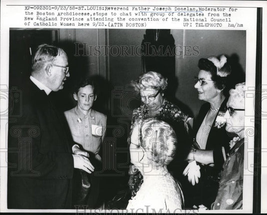 1958 Press Photo Father Joseph Donelan at the National Council of Women-Boston - Historic Images