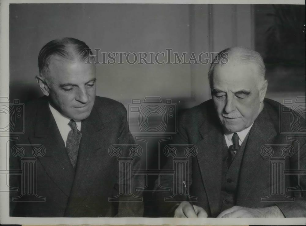1933 Press Photo MJ Gormley and RH Aishton American Railroad Association - Historic Images