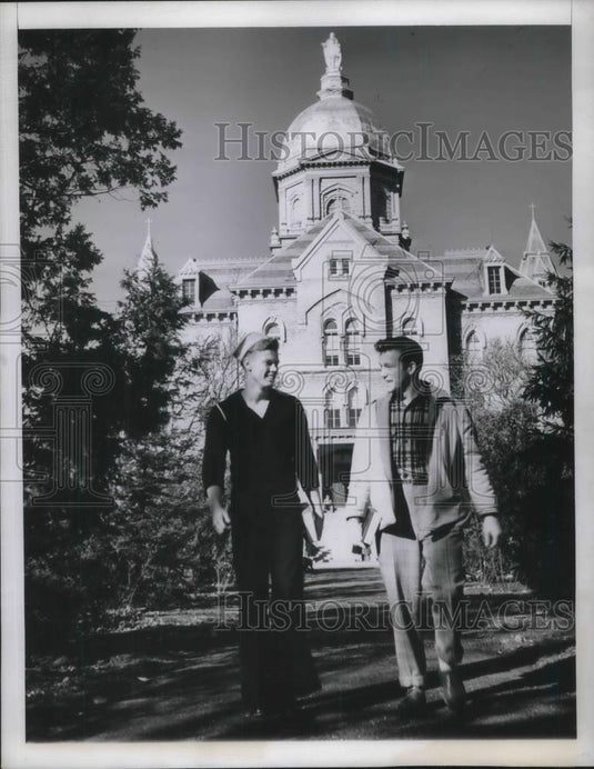 1945 Press Photo Nortre Dame quarterback George Ratterman - nec28035 - Historic Images