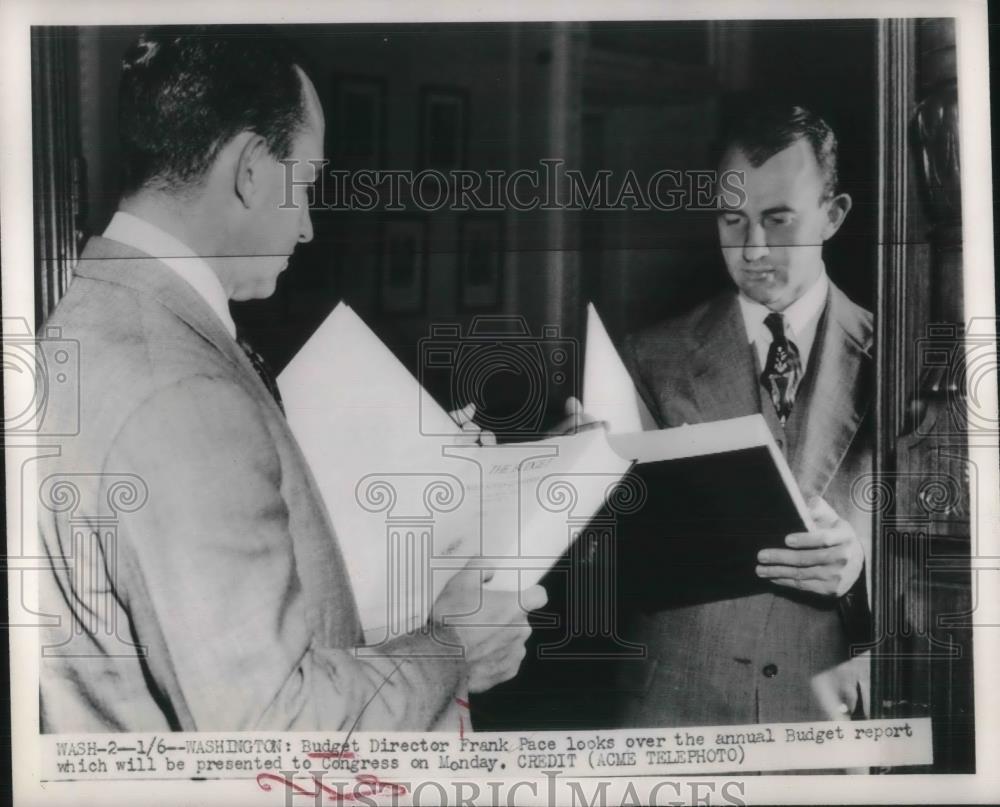 1950 Press Photo Budget Director, Frank Pace check the Annual Budget Report - Historic Images