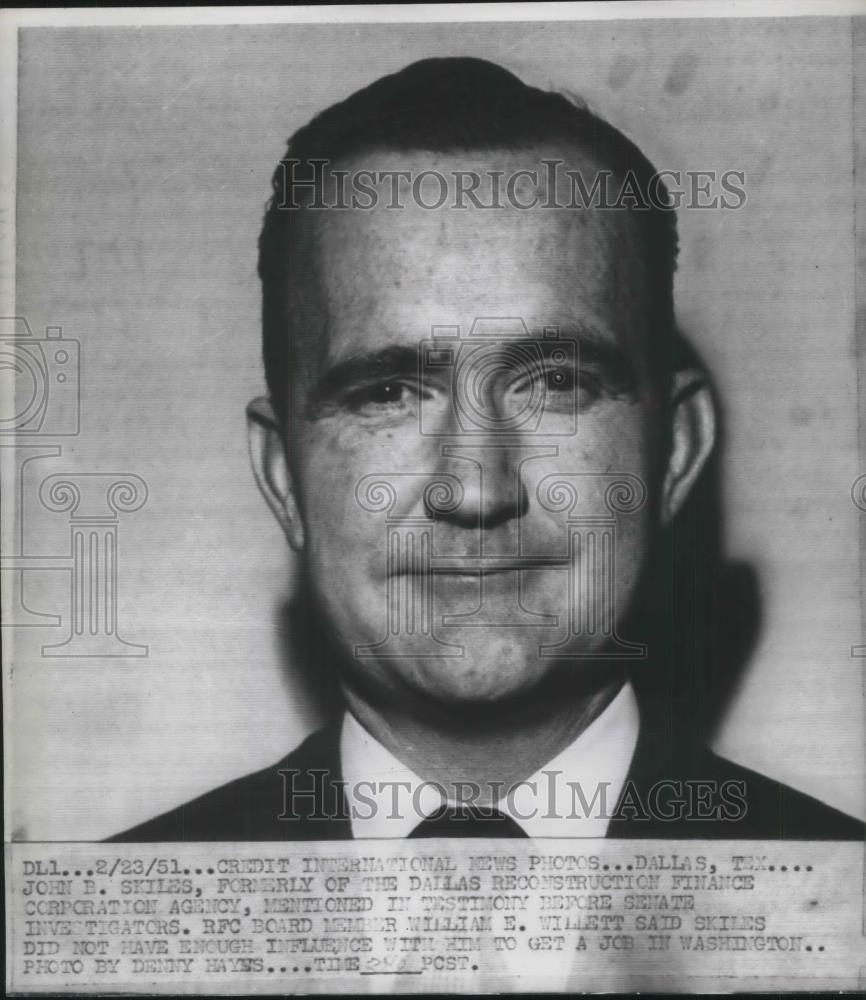 1951 Press Photo John Skyles testifies in RFC scandal - nec28651 - Historic Images