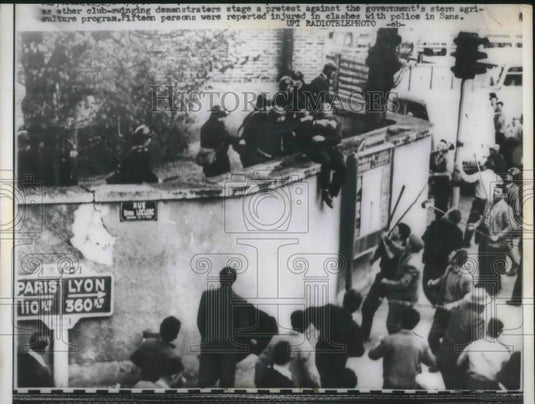 1960 Press Photo Protest in France with workers - nec29974 - Historic Images