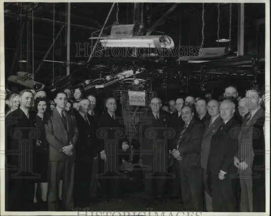 1942 Press Photo General Electric N.B Hill and Christian Steenstrup, W.L Merrill - Historic Images