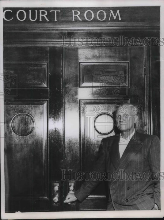 1949 Press Photo Hubert Rollinger in Federal Court for Swindling - nec36828 - Historic Images